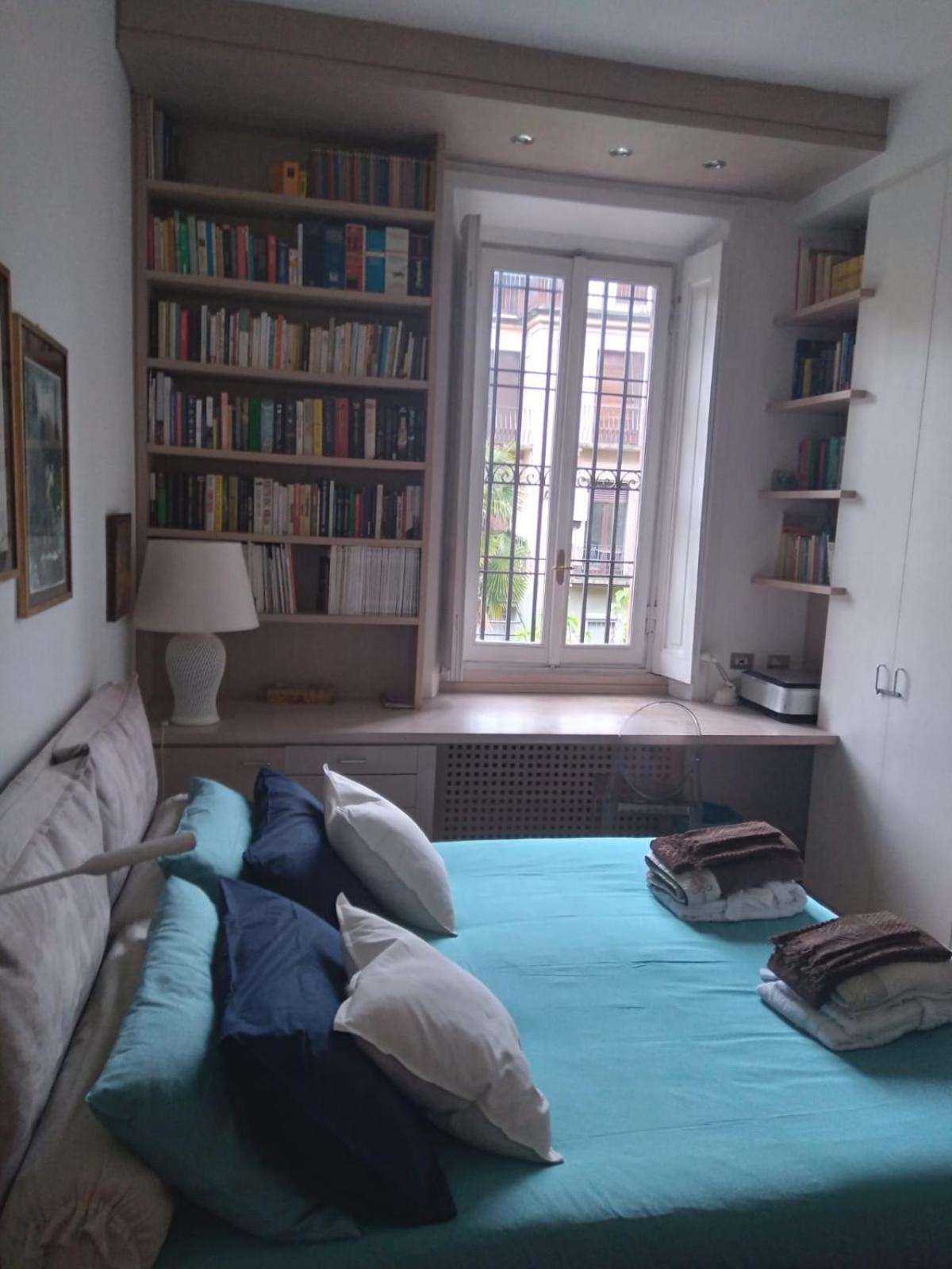Casa Mari - Free Secure Parking, Breakfast, Private Bathroom, Wifi, Garden, Aircon, 3 Min Walk To Metro And Train Station Milan Exterior photo