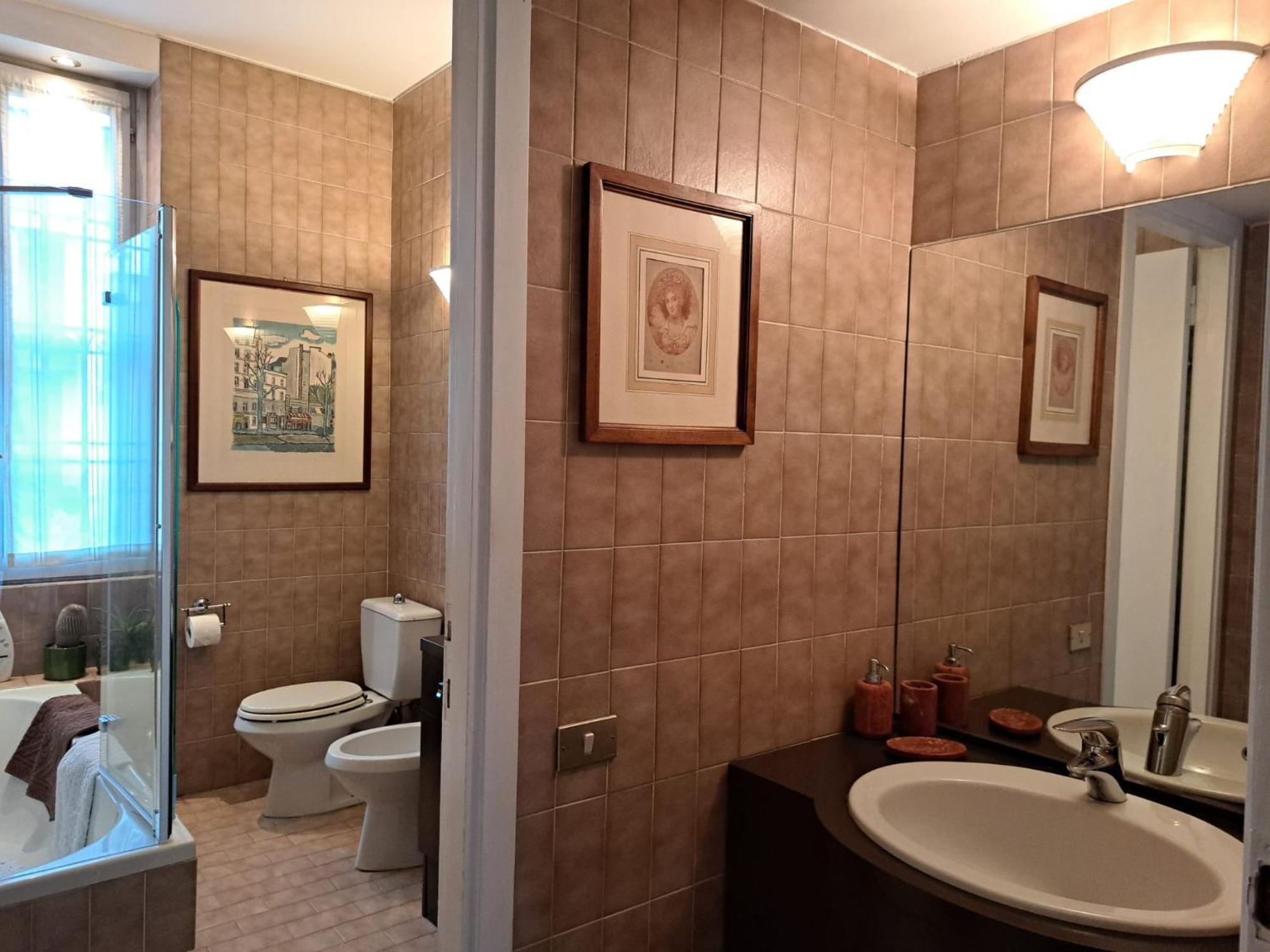 Casa Mari - Free Secure Parking, Breakfast, Private Bathroom, Wifi, Garden, Aircon, 3 Min Walk To Metro And Train Station Milan Exterior photo