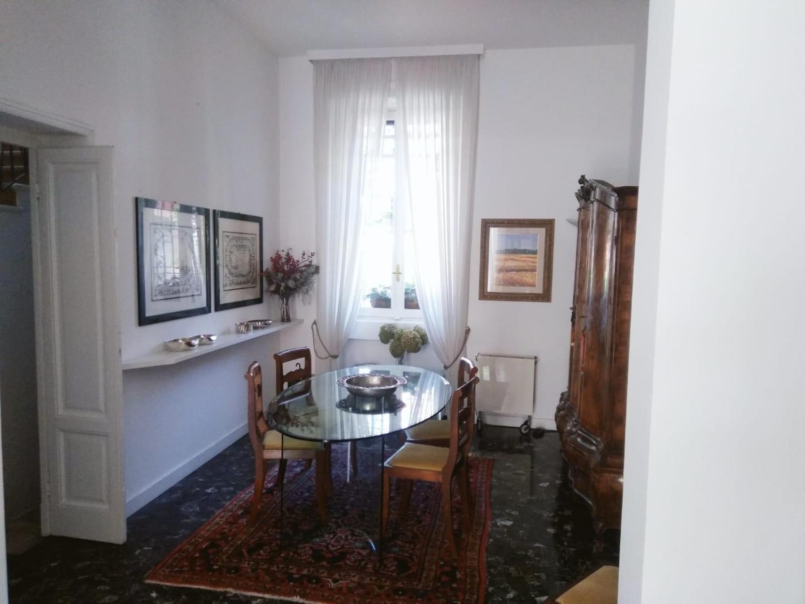 Casa Mari - Free Secure Parking, Breakfast, Private Bathroom, Wifi, Garden, Aircon, 3 Min Walk To Metro And Train Station Milan Exterior photo